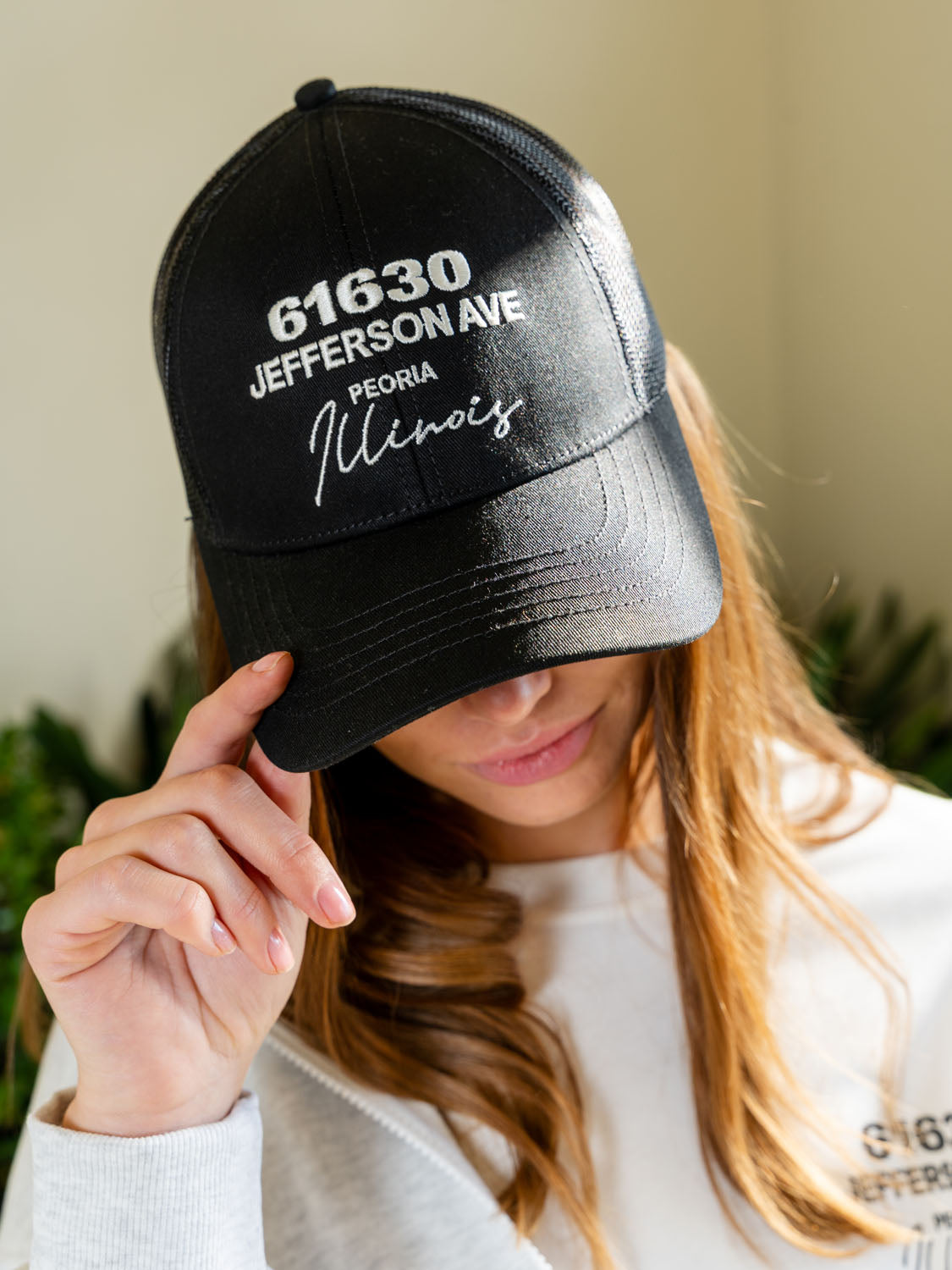 61630 Jefferson Ave Hat