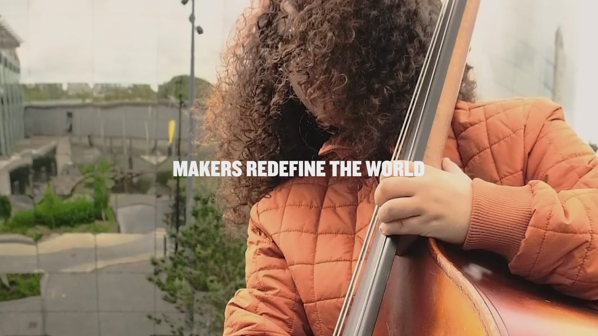 Load video: CAT WWR MEET THE MAKER - EVA SERRANO
